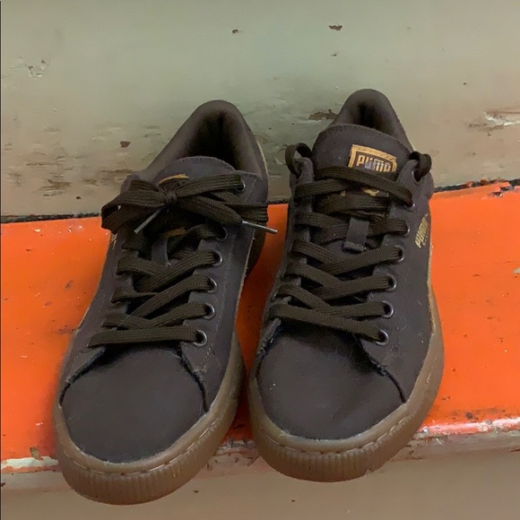 Puma Basket lows, men’s 7.5 - Picture 2 of 5